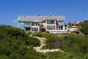 Moya Manzi Beach House | Jeffreys Bay